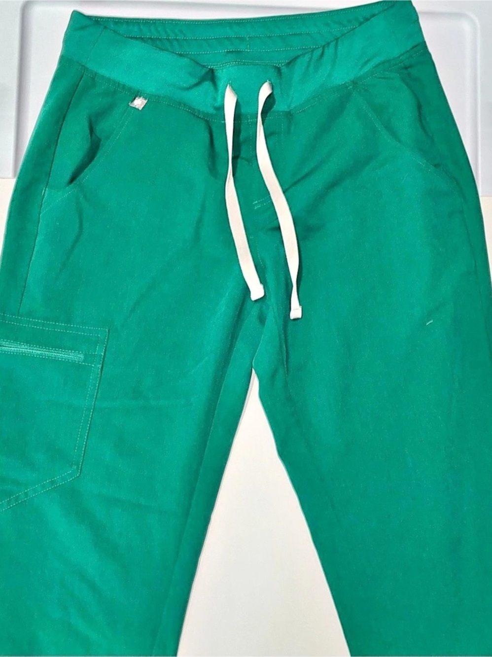 FIGS Technical Collection Zamora Jogger Scrub Pants Green Womens Small Petite SP